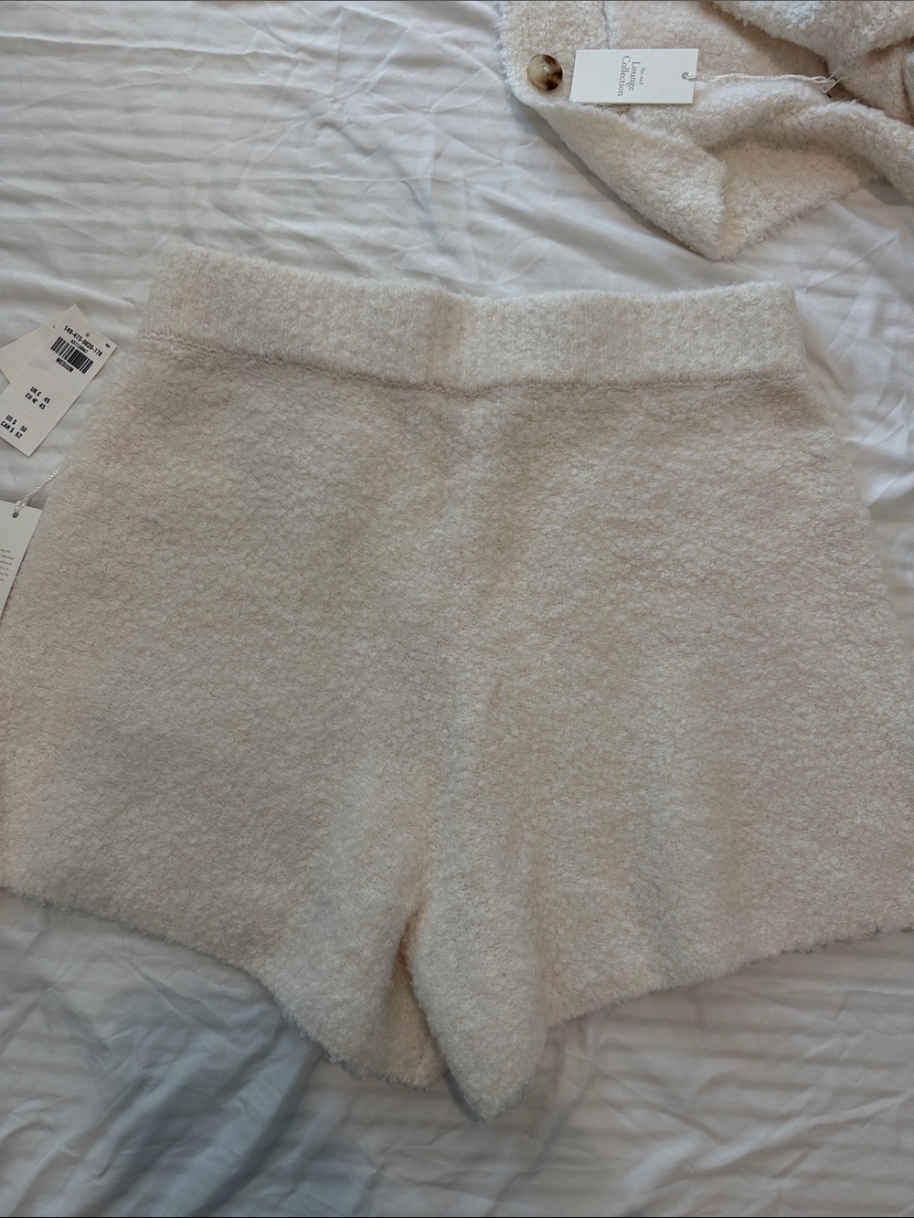 Abercrombie & Fitch Cream Knit Cardigan, Tank and Shorts Set - Picture 9 of 15